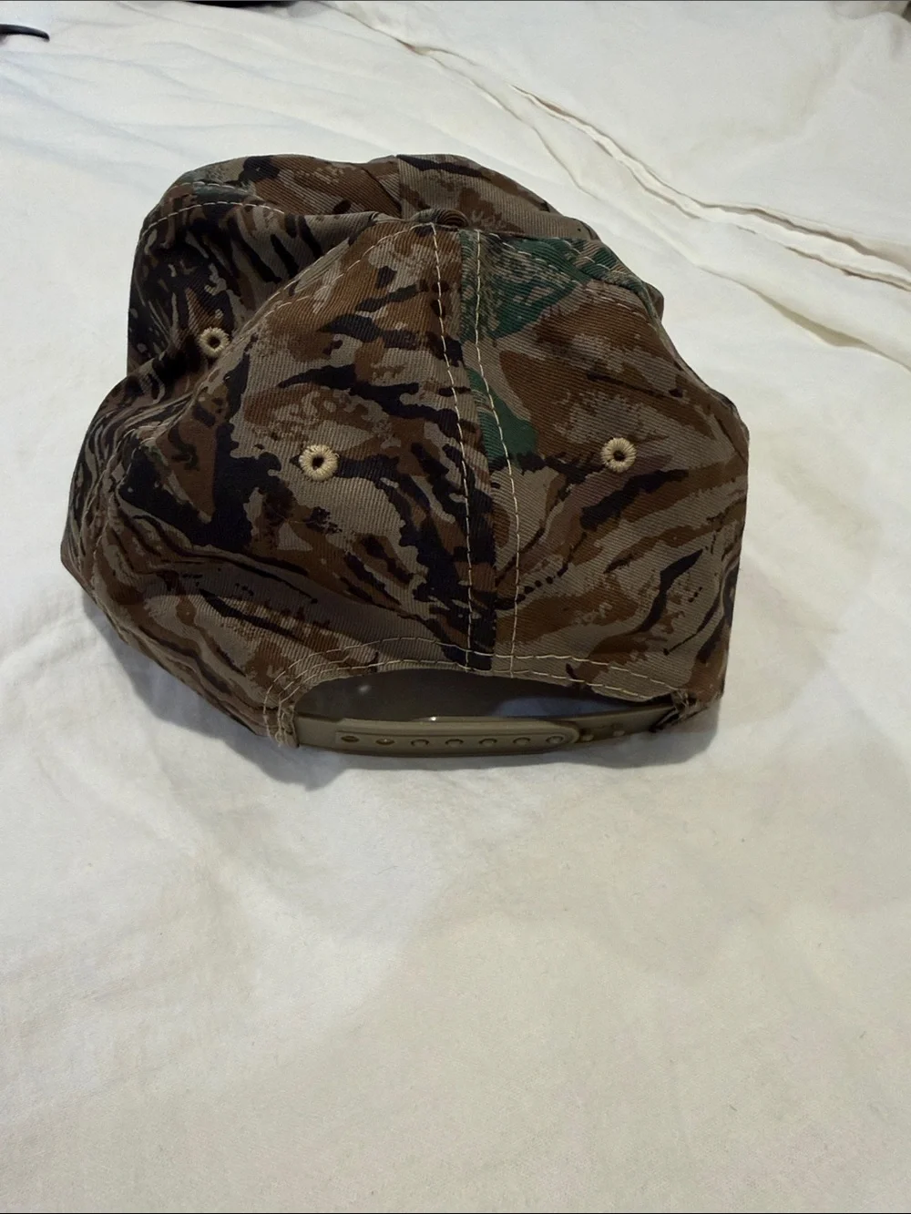 Living Fully Camouflage Cap in Brown